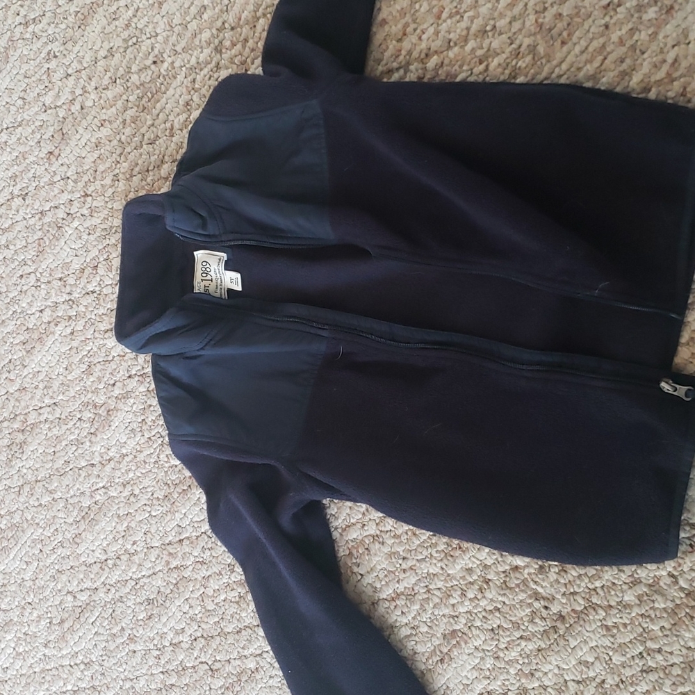 Boys 5T fleece